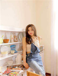 日本大胆美少女