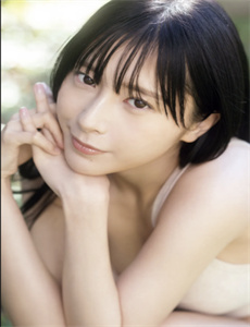 美里麻衣